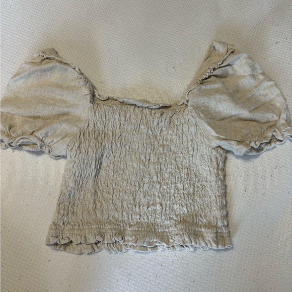 Cropped Short sleeve shirt with puff sleeves - Picture 3 of 3